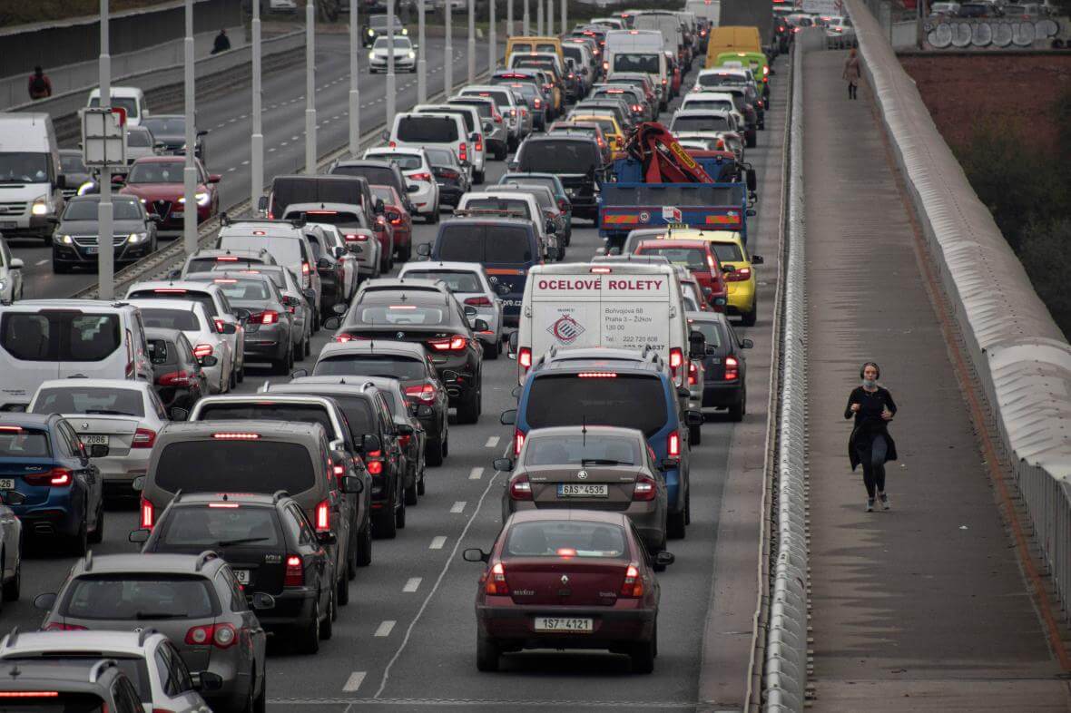 Unijní země odložily rozhodnutí o zákazu výroby aut se spalovacím